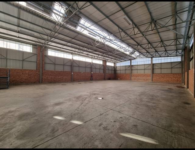 955M² WAREHOUSE TO LET IN LINBRO PARK